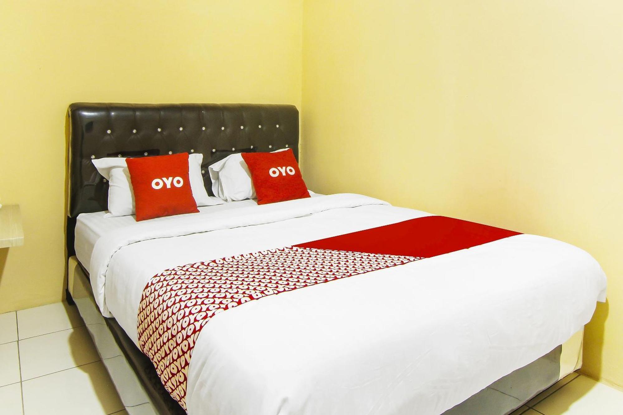 OYO 90900 Pagi Sore Residence Padang  Esterno foto