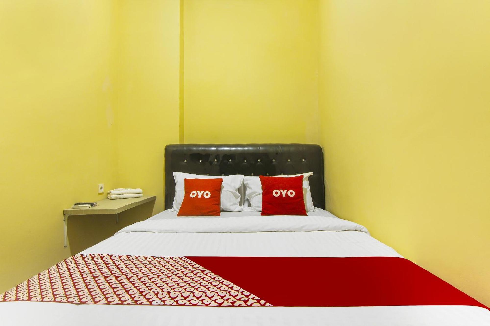 OYO 90900 Pagi Sore Residence Padang  Esterno foto