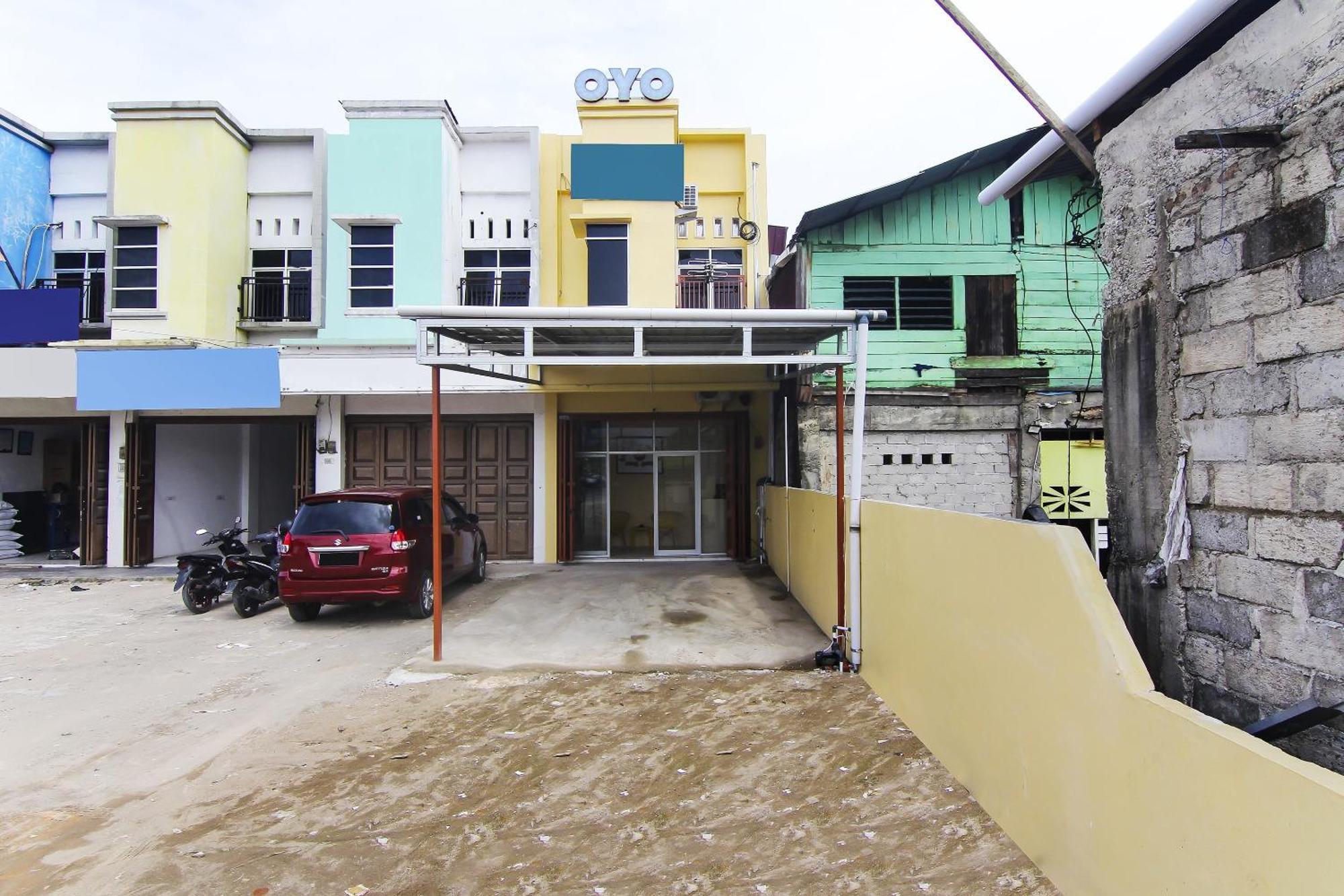 OYO 90900 Pagi Sore Residence Padang  Esterno foto